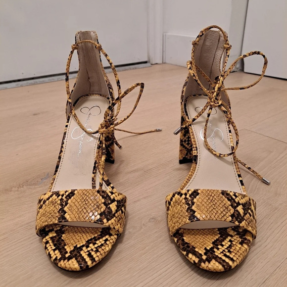 Jessica Simpson Yellow Black Nehah Snakeskin Ankle Tie Sandals Heels Size  6m - Picture 4 of 8